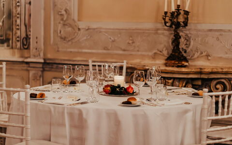 restaurant, elegant table set