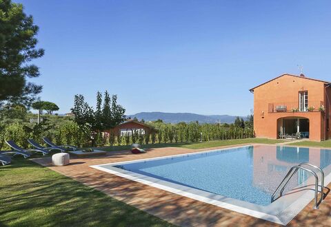 Uva: Building Exterior, Garden, Pool