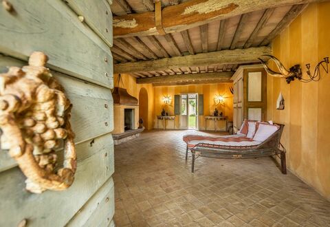 Lavacchio 16: Main Entrance