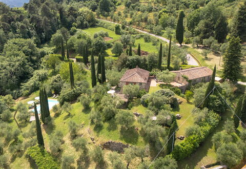 La Sorgente: Building Exterior, Scenic View