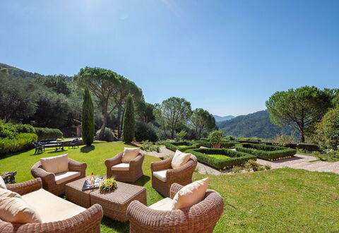 Villa Igea 8: Jardin, Vues